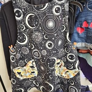 Celestial Moon & Stars Apron with Accent Pockets